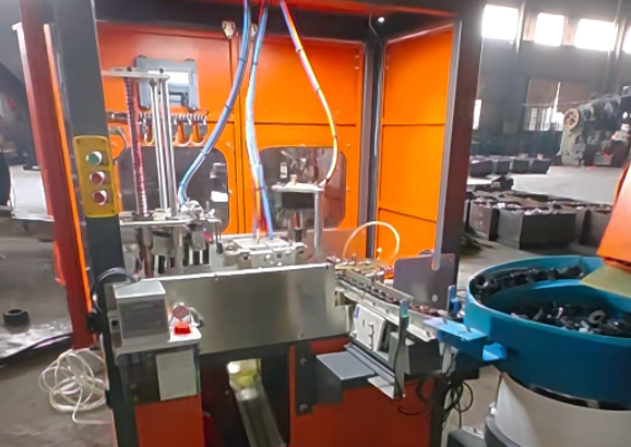 High Speed Bolt Nut Assembly Machine1.png